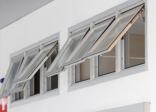 Extend the Life of Awning Windows With Quality Hinges